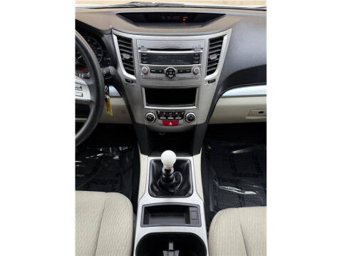 2011 Subaru Outback 2.5i