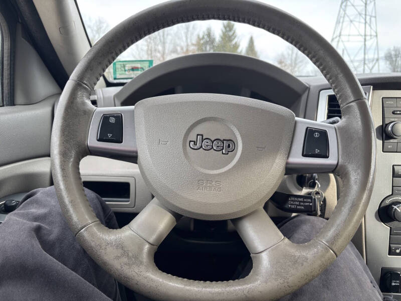 2009 Jeep Grand Cherokee Laredo