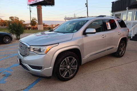 2017 GMC Acadia Denali