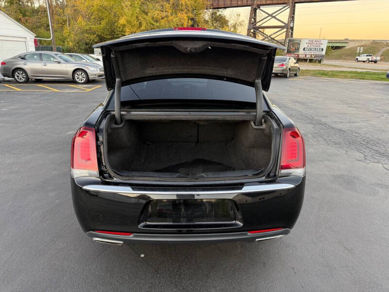 2020 Chrysler 300 Touring