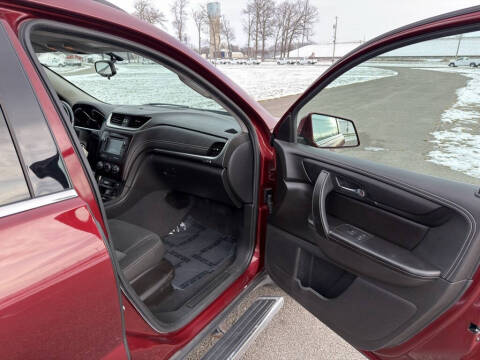 2017 Chevrolet Traverse LT