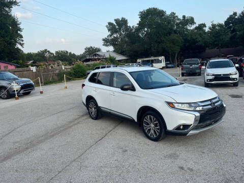 2016 Mitsubishi Outlander ES