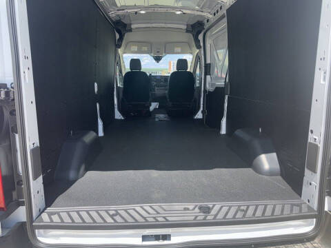 2025 Ford Transit 250