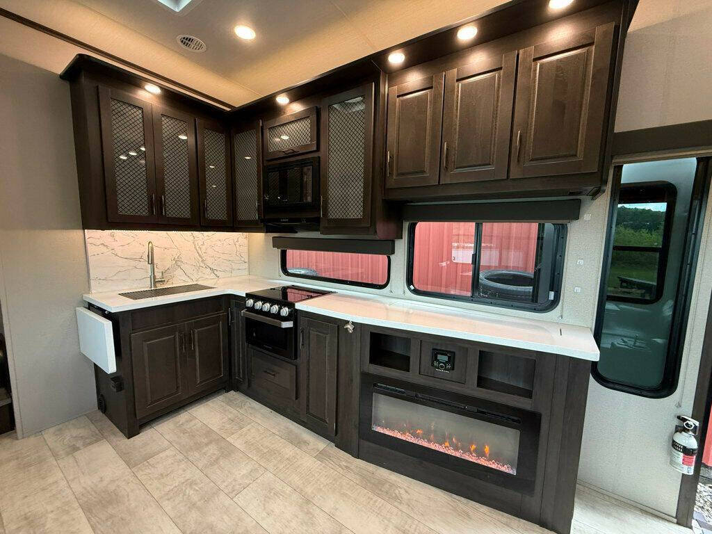2020 Grand Design RV Momentum 46
