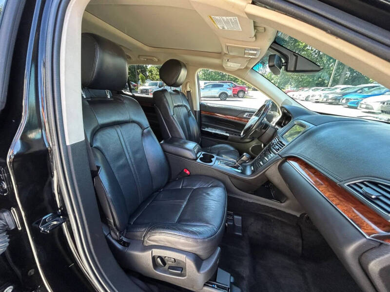 2018 Lincoln MKT Premiere