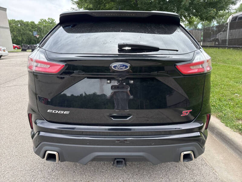 2020 Ford Edge ST