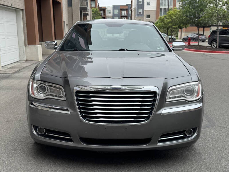 2012 Chrysler 300 Limited