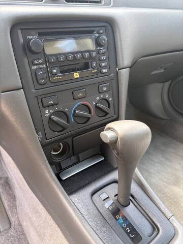 2001 Toyota Camry LE V6