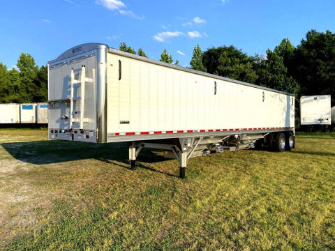 2026 Wilson Hopper Bottom