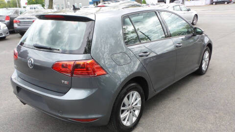 2017 Volkswagen Golf TSI S