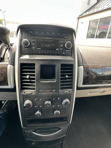 2010 Dodge Grand Caravan SXT