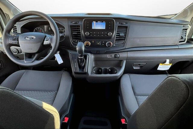 2025 Ford Transit 250