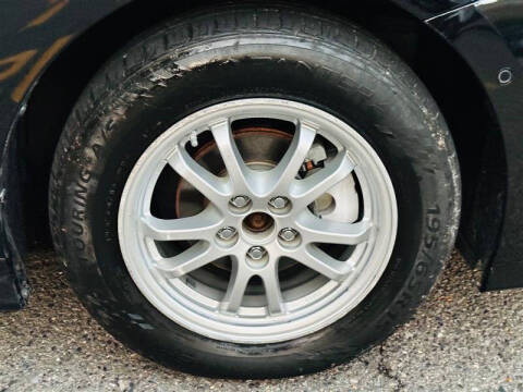 2018 Toyota Prius Two