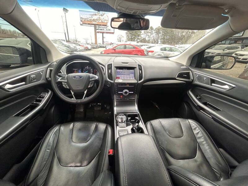 2019 Ford Edge Titanium