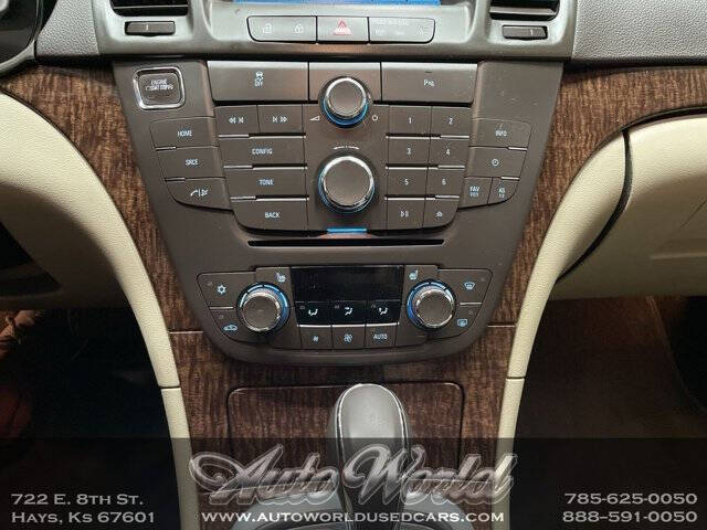 2013 Buick Regal Premium 1