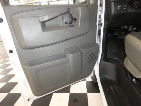 2023 GMC Savana 2500