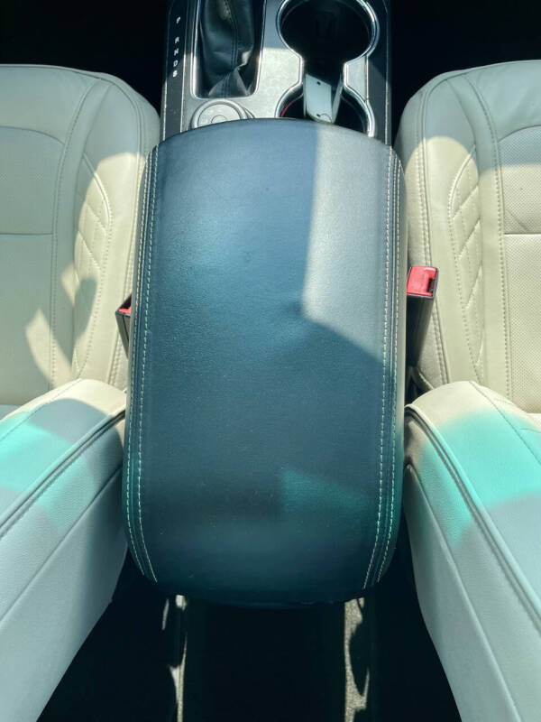 2016 Ford Explorer Platinum