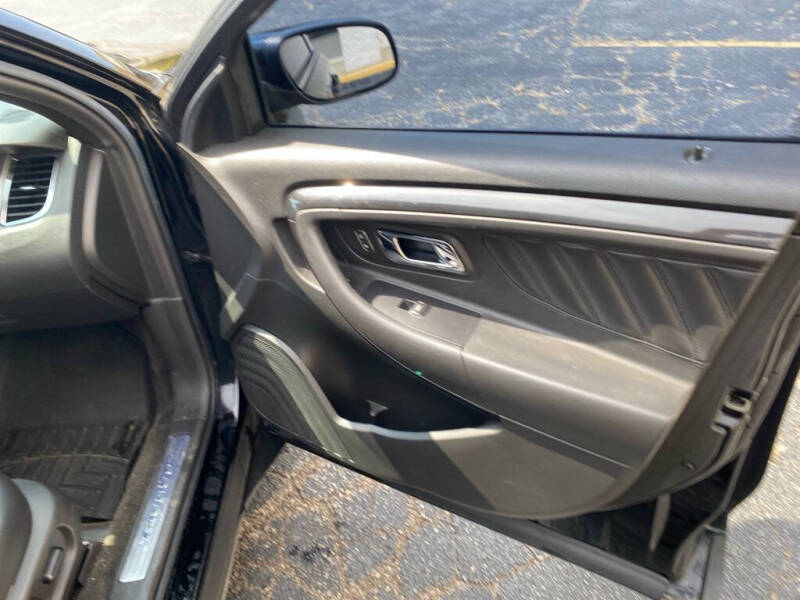 2018 Ford Taurus SHO