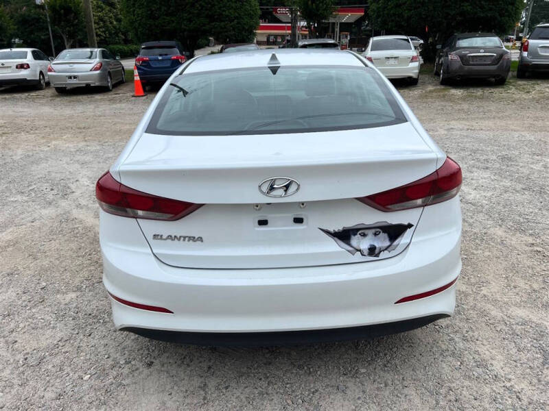 2018 Hyundai Elantra