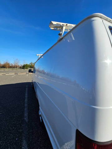 2011 Ford E-Series E-350 SD