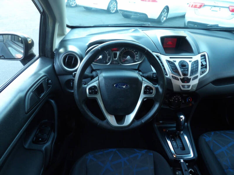 2013 Ford Fiesta SE