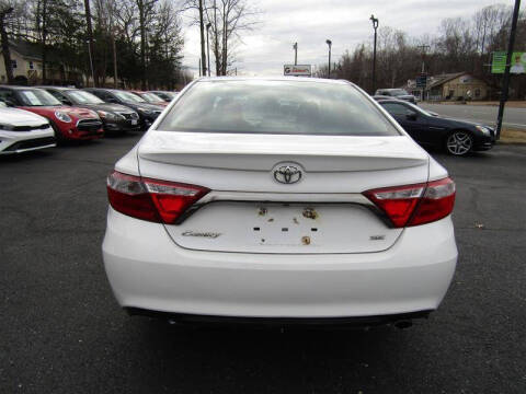 2016 Toyota Camry SE