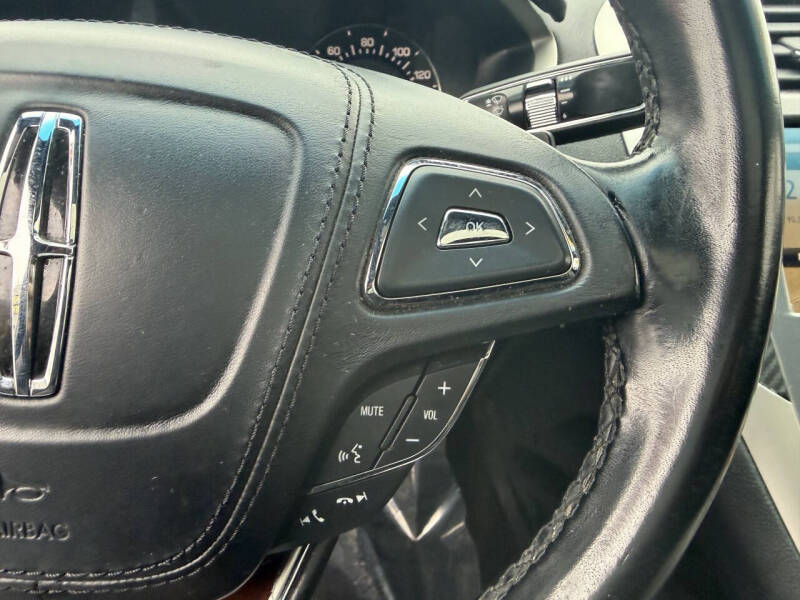 2018 Lincoln MKZ Select