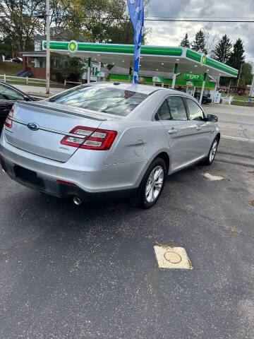2013 Ford Taurus SEL