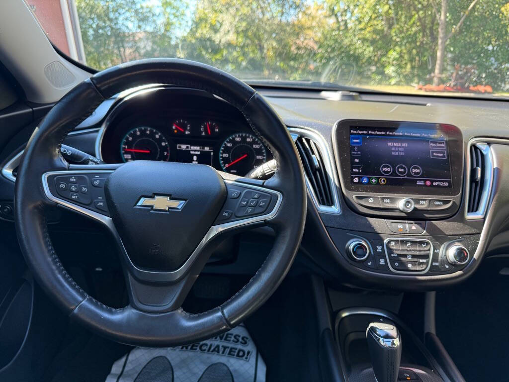 2020 Chevrolet Malibu for sale at Deals & Trades in Aurora, IL