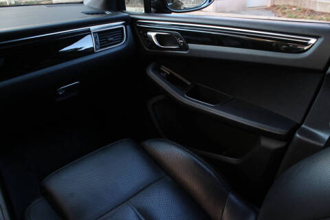 2016 Porsche Macan S