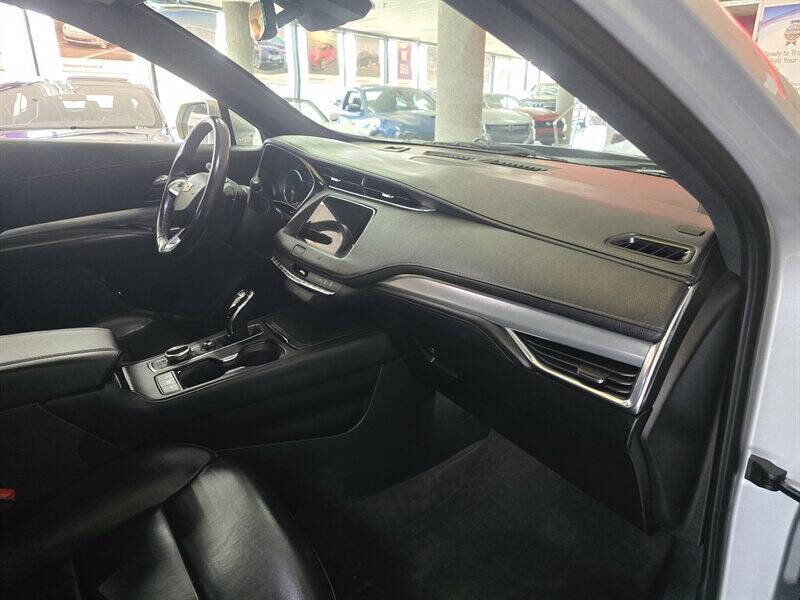 2020 Cadillac XT4 Premium Luxury