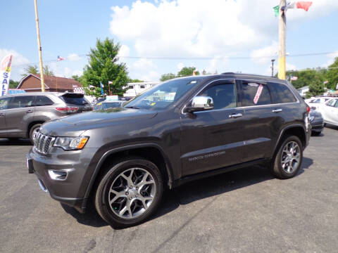 2019 Jeep Grand Cherokee for sale at North American Credit Inc. in Waukegan IL