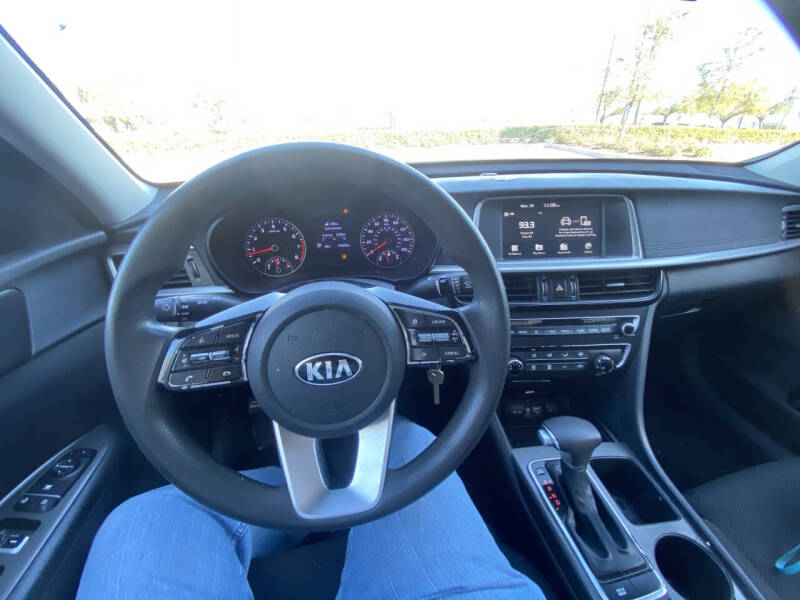 2019 Kia Optima LX