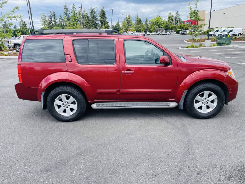 2008 Nissan Pathfinder SE
