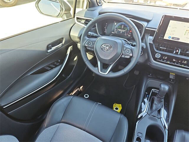 2023 Toyota Corolla Hatchback XSE