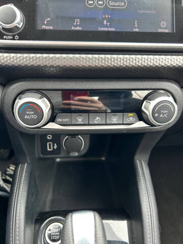 2020 Nissan Kicks SV