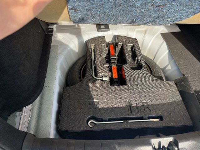 2023 Nissan Kicks 23