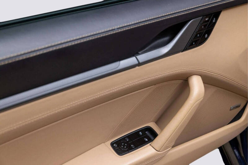 2021 Porsche 911 Targa 4S