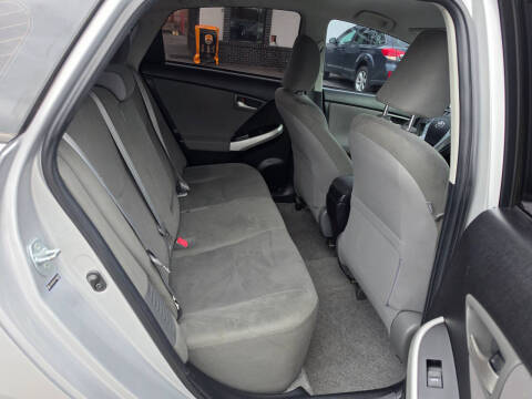 2012 Toyota Prius Two