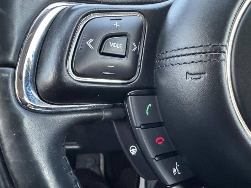 2016 Jaguar XJ R-Sport