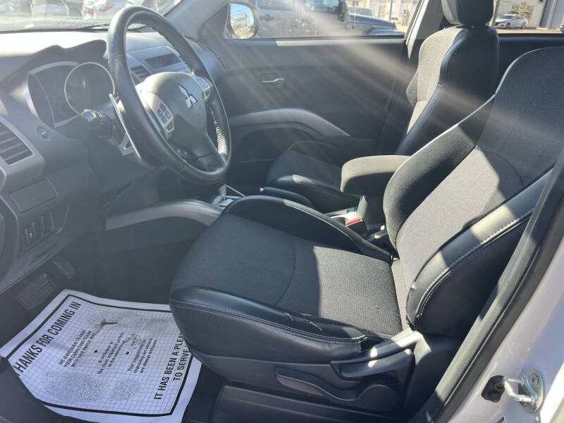 2012 Mitsubishi Outlander SE