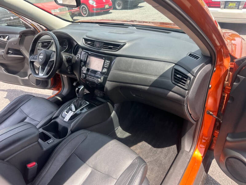 2017 Nissan Rogue