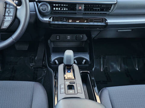 2023 Toyota Prius LE