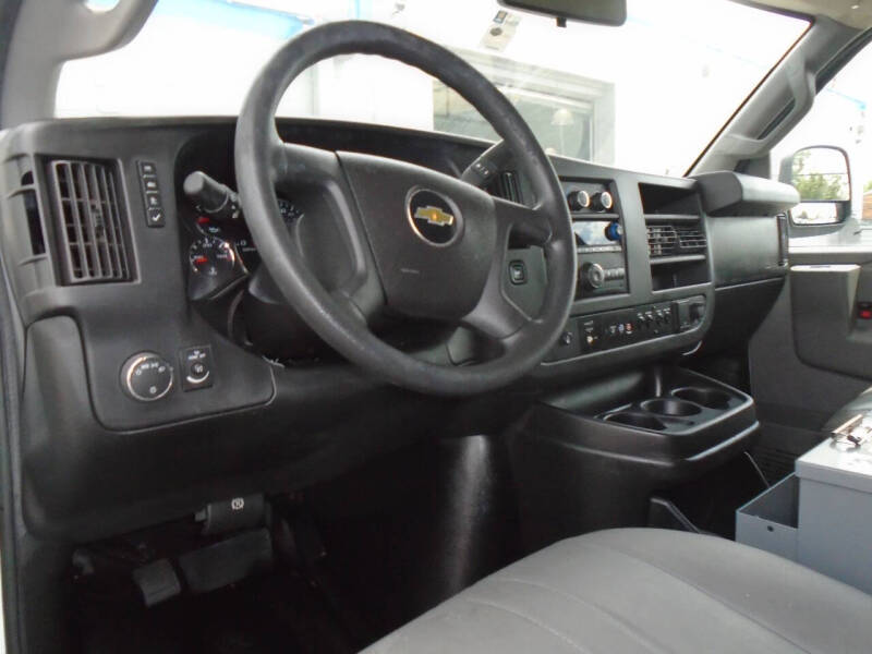 2017 Chevrolet Express 2500