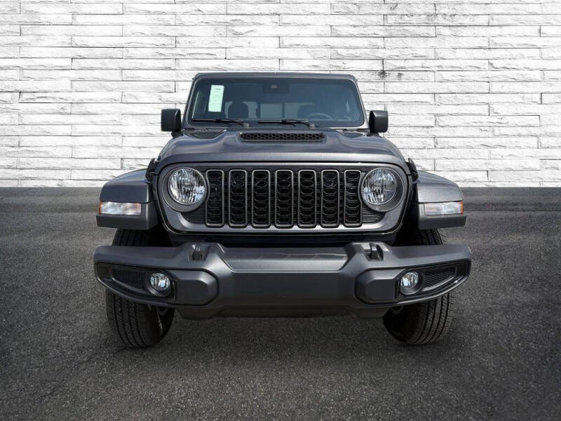 2025 Jeep Gladiator Sport S