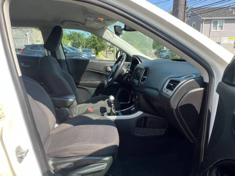 2019 Jeep Compass Sport