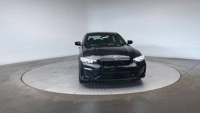 2025 BMW 3 Series 330i xDrive