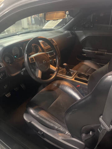 2010 Dodge Challenger SRT8