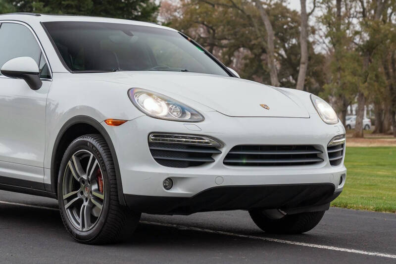 2013 Porsche Cayenne S