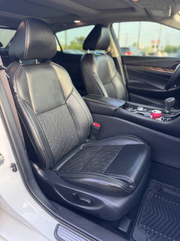 2017 Nissan Maxima